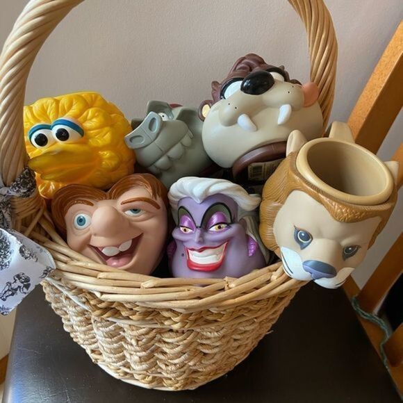 🔥3-$10🔥 DISNEY PLASTIC CUP - Picture 6 of 6